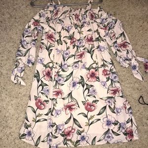 As U Wish floral off the shoulder dress size:small